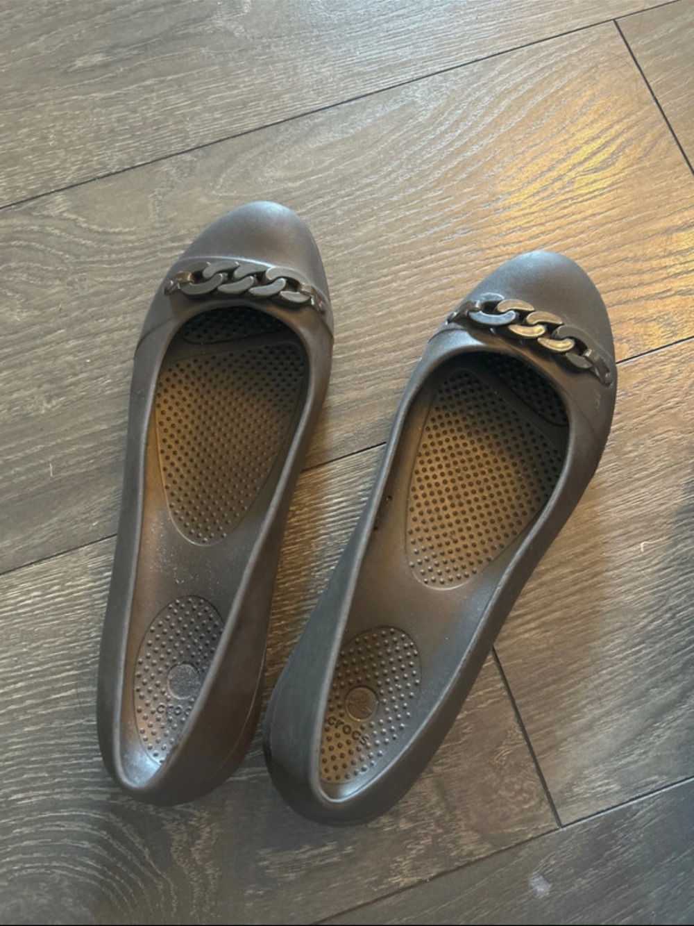 Women's crocs brown chain -Accent Ballet Flats